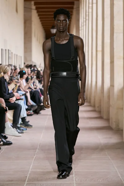 Look 41